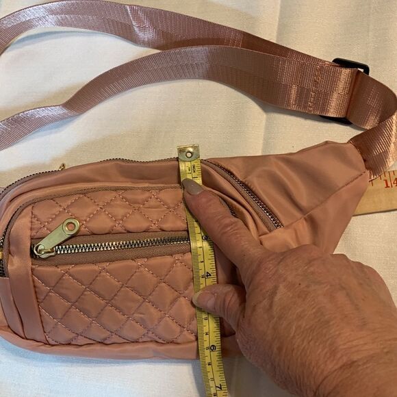 Light pink sling bag with for zipper closure pockets. NWT from local boutique. - Picture 6 of 10